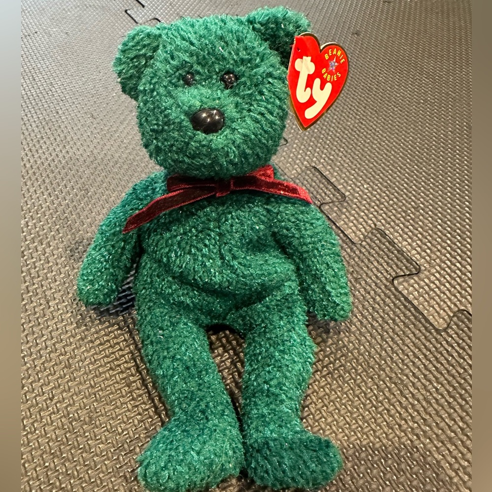 5/$30 - Beanie Baby - 2001 Holiday Teddy